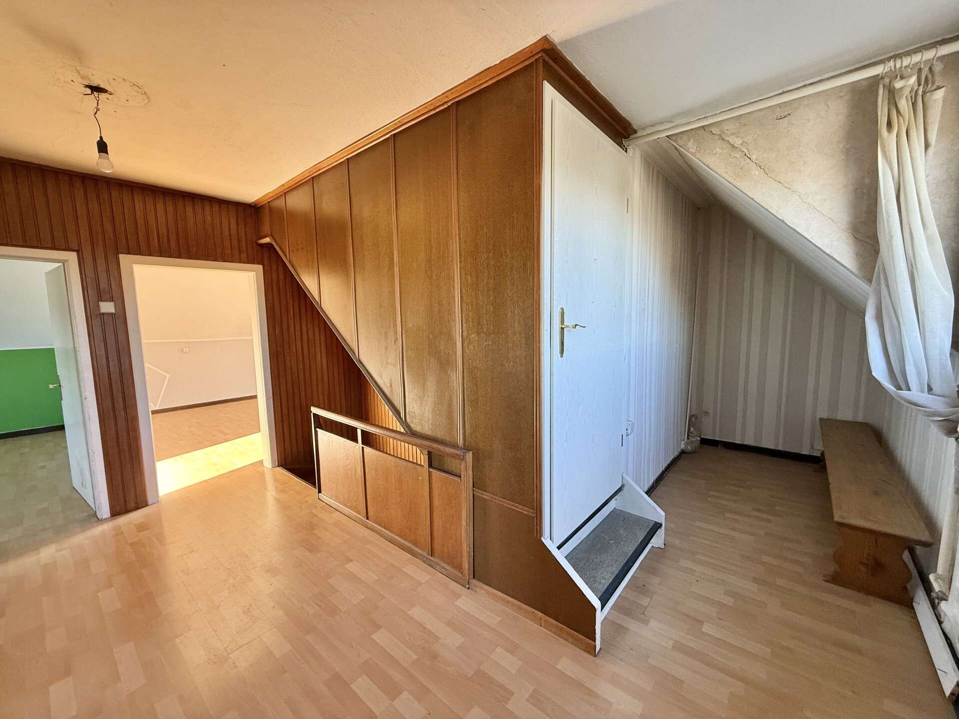 Immobilie in Gehlert - Einfamilienhaus mit großem Nebengebäude – großzügiges Grundstück inklusive! - Bild 6