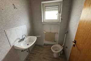 Freistehendes Einfamilienhaus  Am Sommerwald in 66953 Pirmasens  zu Verkaufen! – Pirmasens – Vorschaubild 4