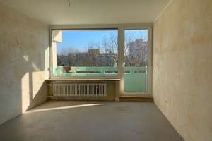 Sonnige 3 Zimmer- Eigentumswohnung mit großer Loggia ...
