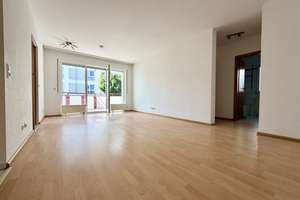 ***Gepflegte 2-Zimmer-Erdgeschosswohnung mit Südwest-Balkon und TG-Stellplatz – sofort frei*** – 63225 Langen (Hessen) – Vorschaubild 3