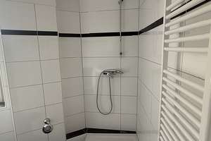 Schöne sanierte 2-Zimmer-Wohnung im 3. OG zu vermieten – 40472 Rath, Düsseldorf – Vorschaubild 3