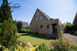360° Rundgang - Einfamilienhaus mit ebenerdiger Einliegerwohnung in Uetersen – Die vollständige Adresse der Immobilie erhältst du vom Anbieter., 25436 Uetersen – Vorschaubild 1