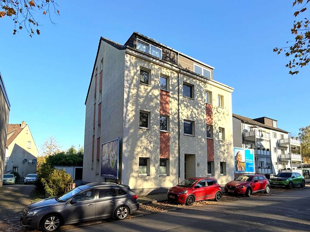 Immobilie in Bochum - Gepflegtes Mehrfamilienhaus in Bochum-Wattenscheid als Kapitalanlage - Bild 3