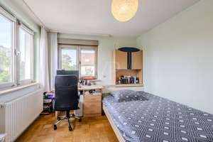 Gepflegtes Reihenendhaus mit PV-Anlage, Garage und ausgebautem Dachgeschoss in gewachsener Wohnlage – Die vollständige Adresse der Immobilie erhältst du vom Anbieter., 73730 Oberesslingen, Esslingen am Neckar – Vorschaubild 13