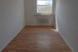 Attraktive, renovierte 3-Zimmer-Wohnung mit Balkon in Wiesbaden – Pörtschacher Str. 6, 65187 Biebrich, Wiesbaden – Vorschaubild 7