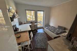 Schickes Studentenappartement mit Schönheitsfehler – Universitätsstrasse 114, 93053 Regensburg – Vorschaubild 1