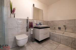 Exklusiver Neubau. 6 Zimmer, 2 Bäder, 3 Balkone, exklusive Küche und viel Platz für die Familie! – Die vollständige Adresse der Immobilie erhältst du vom Anbieter., 28239 Oslebshausen, Bremen – Vorschaubild 16