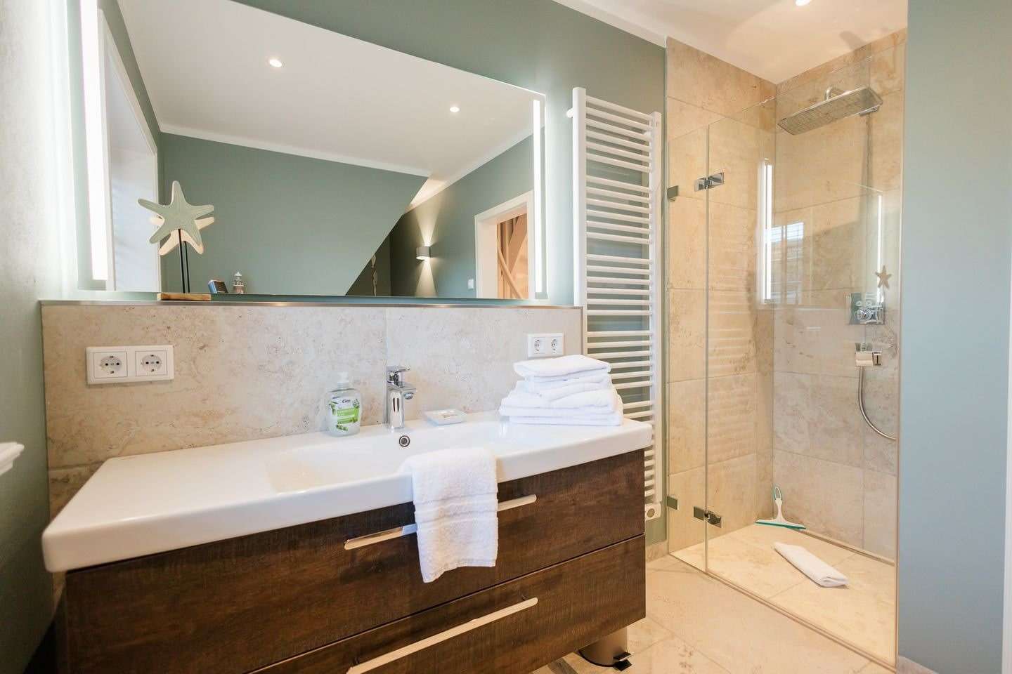 Immobilie in Oevenum - Doppelhaus mit einer genehmigten Ferienwohnung - Bild 7