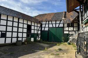 Historisches Bauernhaus (Baujahr 1744) mit großem Grundstück und Entwicklungspotenzial  – Mozartweg 1, 53902 Bad Münstereifel – Vorschaubild 4