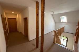 Großzügiges 8-Zimmer EFH mit wunderschönem Garten, Kamin und Einliegerwohnung – Die vollständige Adresse der Immobilie erhältst du vom Anbieter., 9350 Lichtenstein/Sachsen – Vorschaubild 10