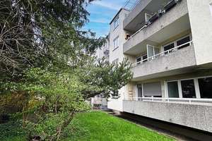 Bezugsfreie 2-Zimmer-Wohnung mit renoviertem Balkon & Fenster in Berg am Laim - provisionsfrei – Dornbergstraße 37, 81673 Echarding, München – Vorschaubild 11