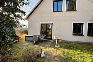 Wohnen im Grünen!
Einfamilienhaus am Fuße der Plassenburg mit Blick über Kulmbach – Die vollständige Adresse der Immobilie erhältst du vom Anbieter., 95326 Kulmbach – Vorschaubild 8