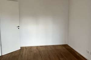 Geschmackvolle 3-Raum-Wohnung mit Terrasse und Küche in Ingolstadt – Egerlandstraße 3a-b, 85053 Südost, Ingolstadt – Vorschaubild 9