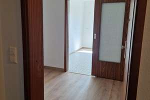 Neu renovierte, helle 2-Zimmer Wohnung (Balkon und TG-Stellplatz) in Karlsruhe-Neureut – Die vollständige Adresse der Immobilie erhältst du vom Anbieter., 76149 Neureut, Karlsruhe – Vorschaubild 8