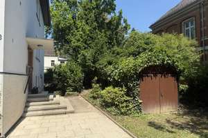Komfortables Einfamilienhaus mit Garten in ruhiger Allee