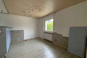 Gepflegtes Einfamilienhaus mit überdachter Terrasse und Garten – Ludwigsburg (Kreis) – Vorschaubild 16