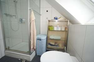Vermietete DG-Maisonette mit 2-TG-Stellplätzen in top gepflegtem 6-Familienhaus in der Waldsi – Die vollständige Adresse der Immobilie erhältst du vom Anbieter., 51375 Schlebusch, Leverkusen – Vorschaubild 7