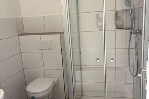 Frisch sanierte 2-Zimmer-Altbauwohnung mit Balkon – Langelohstraße 13, 22609 Osdorf, Hamburg – Vorschaubild 5