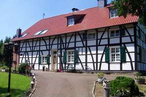 Noch online bis  13. August 26  bei Immoscout 24 zu  Verk. Grundstk 13500 m²  3  Familienh. in Essen – Die vollständige Adresse der Immobilie erhältst du vom Anbieter., 45307 Leithe, Essen – Vorschaubild 5