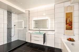 Ein Ort, an dem Licht, Raum und Design verschmelzen – außergewöhnliche Liebhaberwohnung in der K – Die vollständige Adresse der Immobilie erhältst du vom Anbieter., 76135 Weststadt, Karlsruhe – Vorschaubild 8