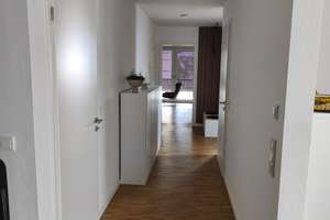 Moderne 3,5-Zimmer-Wohnung mit hochwertiger Einbauküche in Hockenheim – Schwetzinger Straße 99, 68766 Hockenheim – Vorschaubild 2