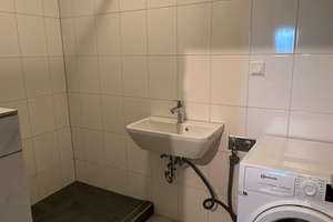 Frisch renovierte 2-Zimmer-Wohnung mit Panoramablick & Südbalkon – Schöpfstraße 33, 90480 Gleißhammer, Nürnberg – Vorschaubild 14