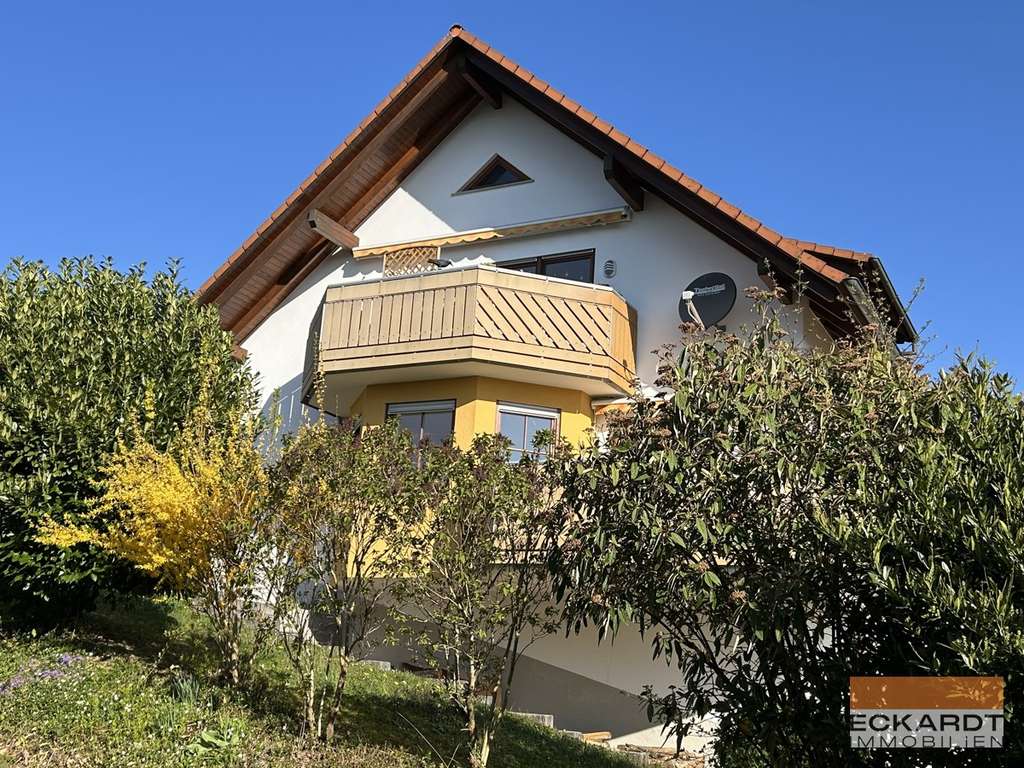 Wunderbar gelegenes 2-Fam. Haus mit vielen Möglichkeiten auf großem Grundstück