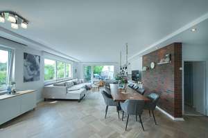Modernisierter Bungalow mit Einliegerwohnung und tollem Grundstück in naturnaher Lage – Die vollständige Adresse der Immobilie erhältst du vom Anbieter., 42651 Solingen-Mitte, Solingen – Vorschaubild 2