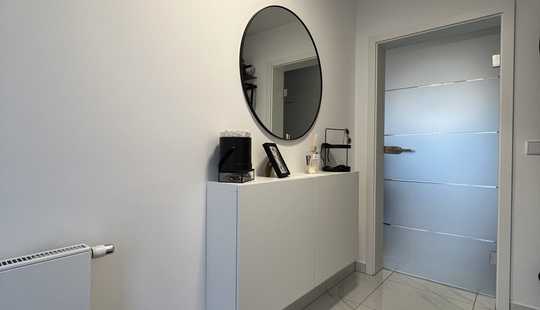 Bild von Kernsaniertes Reihenendhaus mit Garten, Terrasse und Galerie in exponierter Raunheimer Lage