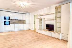Leerstehende 2-Zimmer-EG-Wohnung in Bestlage am Peterplatz mit Erbpacht – 97070 Altstadt, Würzburg – Vorschaubild 2