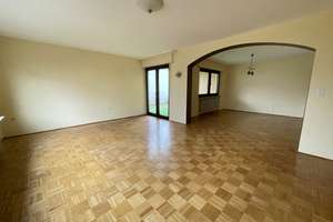 Einfamilienhaus mit Platz für zwei Generationen (keine abgeschl. Whg.) mit Dachterrasse und Garage – Lessingstraße 8, 68799 Reilingen – Vorschaubild 9