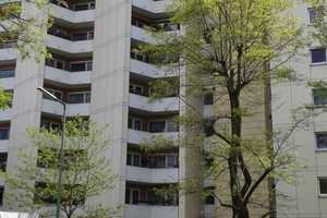 Sonnige 3-Zimmer-Wohnung mit Balkon und EBK in München Freimann – München – Vorschaubild 1