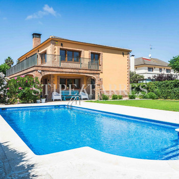Wundervolle freistehende Villa