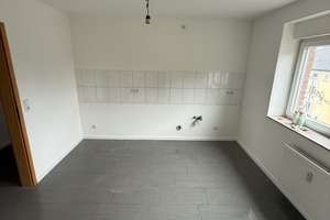 Sanierte 3,5 Zimmer Wohnung mit Balkon – Die vollständige Adresse der Immobilie erhältst du vom Anbieter., 47055 Wanheimerort, Duisburg – Vorschaubild 9