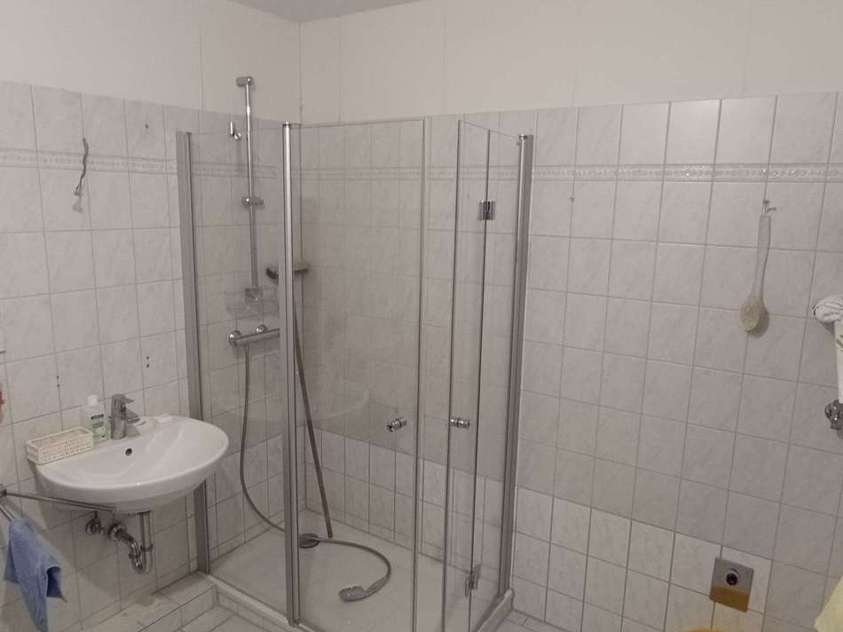 große Dusche