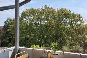 Ravensberg : Traum-Maisonette mit Blick über ganz Kiel, EBK / Balkon, Holzboden Dusche – Die vollständige Adresse der Immobilie erhältst du vom Anbieter., 24105 Ravensberg, Kiel – Vorschaubild 2