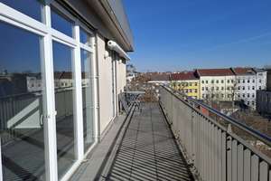 Klimatisierte Wohnung mit Aussicht – Berliner Allee 38, 13088 Weißensee, Berlin – Vorschaubild 4