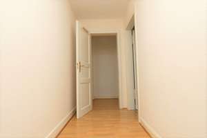 Schmuckstück: Modernisiertes und gepflegtes Zweifamilienhaus mit Balkonen in Duisburger Rheinlage! – Die vollständige Adresse der Immobilie erhältst du vom Anbieter., 47119 Laar, Duisburg – Vorschaubild 16
