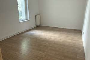 Schöne 3-Zi-Altbau-Whg in Moabit !!! EBK, Badewanne, Laminatböden , teilgewerblich nutzbar !!! – Havelberger Straße 16, 10559 Moabit, Berlin – Vorschaubild 5