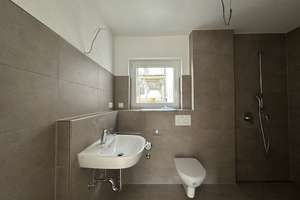 Erstbezug mit Terrasse & Balkon | 3 Zimmer, Aufzug & Garage in Friolzheim – 71292 Friolzheim – Vorschaubild 11