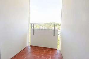 Modernisierte 2-Zimmer-Wohnung mit 2 Loggien, Aufzug, lichtdurchflutet & Weitblick in Grötzingen – Die vollständige Adresse der Immobilie erhältst du vom Anbieter., 76229 Grötzingen, Karlsruhe – Vorschaubild 11