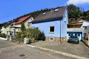 Zweifamilienhaus mit Garten und Garage in Weinheim / Sanierungsobjekt in Top-Lage! – Rhein-Neckar-Kreis – Vorschaubild 1