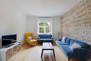 Modernisierter Altbaucharme mit Parkblick - renovierte, großzügige 2-Zimmer Wohnung – Manteuffelstrasse 9, 12103 Tempelhof, Berlin – Vorschaubild 2