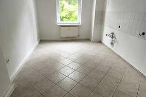 großzügig geschnittene 3-Raum Altbauwohnung mit Lage in Oder-Nähe – Buschmühlenweg 10, 15230 Frankfurt (Oder) – Vorschaubild 3