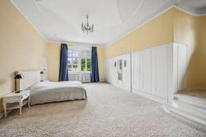 Eindrucksvolle Villa im Herzen von Wannsee auf einem 2.000 m² großem Grundstück – Die vollständige Adresse der Immobilie erhältst du vom Anbieter., 14109 Wannsee, Berlin – Vorschaubild 12