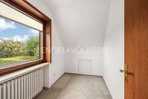 Einfamilienhaus mit großem Garten – Die vollständige Adresse der Immobilie erhältst du vom Anbieter., 22850 Norderstedt – Vorschaubild 8