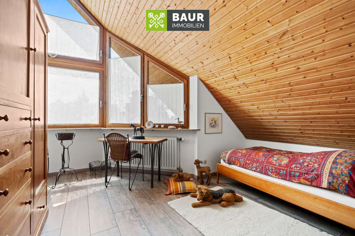 Immobilie in Baienfurt - 360°| Sofort bezugsfrei! Großzügige 4-Zimmer-Dachgeschosswohnung in Baienfurt - Bild 2