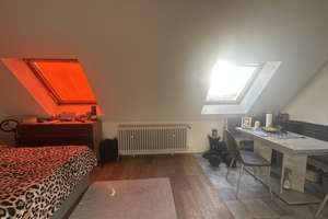 Renovierungsbedürftiges Reiheneckhaus in München Haar | Bieterverfahren | 5,5 % Rendite |  3900€ KM – Dr.-Mach-Str. 61, 85540 Haar – Vorschaubild 9