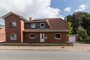 Einfamilienhaus mit Einliegerwohnung und herrlichem Garten – Die vollständige Adresse der Immobilie erhältst du vom Anbieter., 24398 Karby – Vorschaubild 2