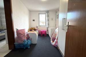 4,55 % Rendite! Modernisierte 3-Zimmer-Wohnung mit praktischer Aufteilung – 70327 Untertürkheim (Ortsteil), Stuttgart – Vorschaubild 7